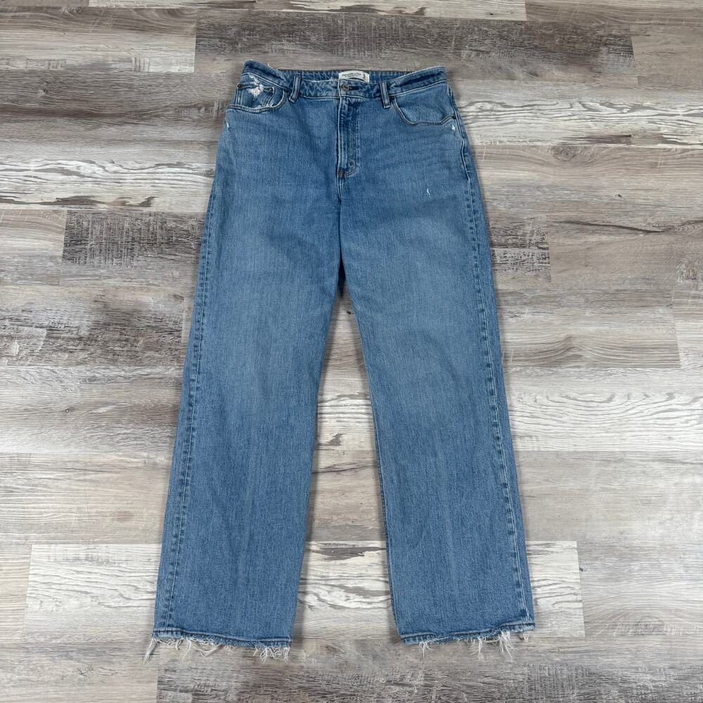 Abercrombie & Fitch 90s Relaxed High Rise Wide Leg Raw Hem Jeans 31